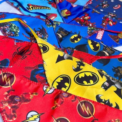 B137 BANDANA ESTAMPA HEROIS - 10 UN